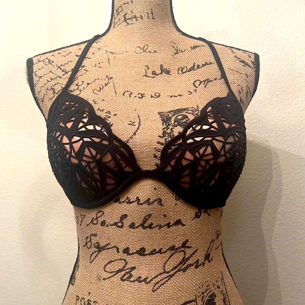 Black and rose gold cut out bikini top 34c